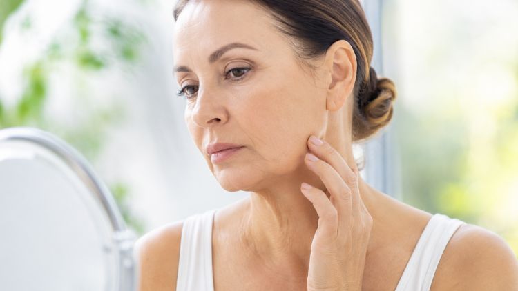 Khi nào chăm sóc tại nhà là chưa đủ để làm căng da mặt