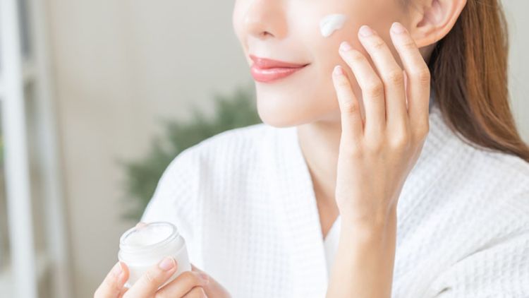 Vì sao da mặt bị chảy xệ và kém săn chắc