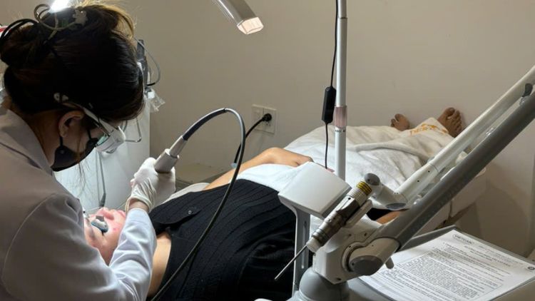 Tái khám đúng thời điểm sau điều trị Laser Fotona 