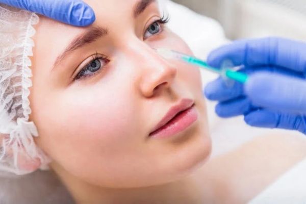 Quy trình tiêm botox xóa nhăn gồm 4 bước chuẩn y khoa, nhanh và an toàn