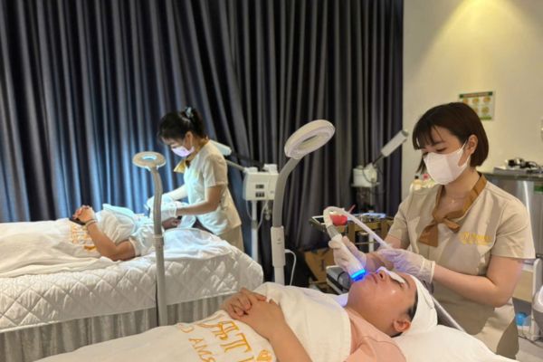 vi sao nen dieu tri viem da