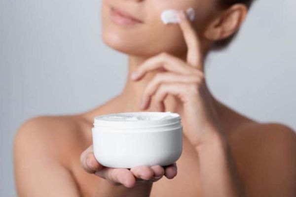 Chăm sóc đúng cách sau tiêm giúp da hồi phục nhanh và hạn chế kích ứng