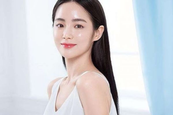 Sau 2–4 tuần, da căng bóng, sáng mịn và cải thiện rõ rệt