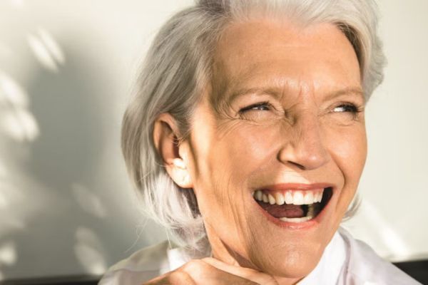Tiêm botox phù hợp với người có nếp nhăn hoặc muốn trẻ hóa