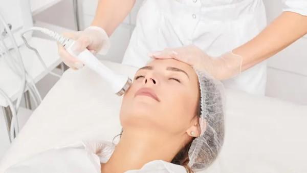 Bắn Laser Trị Nám Có Hết Không? Quy Trình Chuẩn Y Khoa