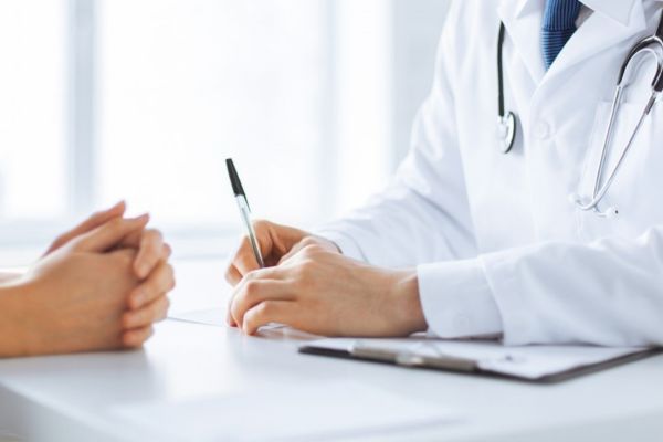 Để tiêm botox an toàn, cần chọn cơ sở uy tín và tuân thủ hướng dẫn y khoa