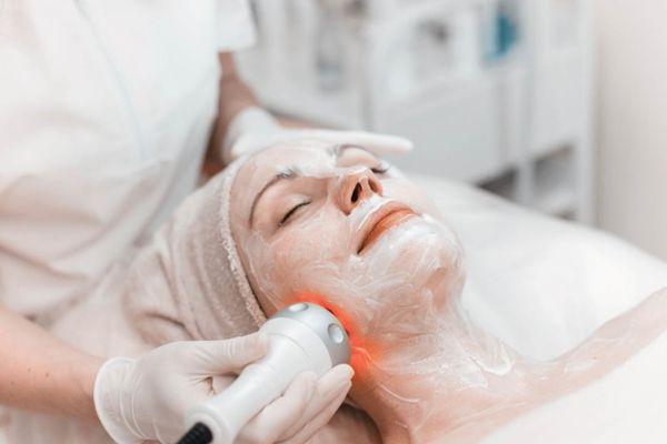 Công nghệ trẻ hóa da kích thích phục hồi và tái tạo da tự nhiên