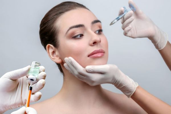 Filler là chất tiêm giúp làm đầy mô và cải thiện đường nét khuôn mặt