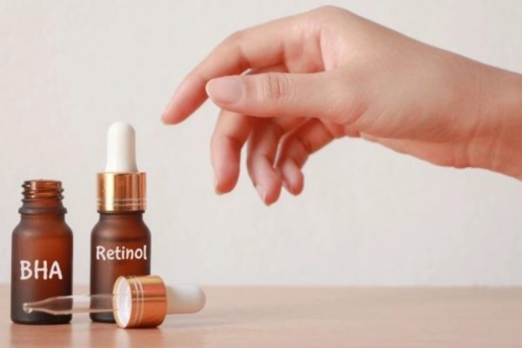 Ngừng hoạt chất mạnh trước khi thực hiện nâng cơ mặt HIFU