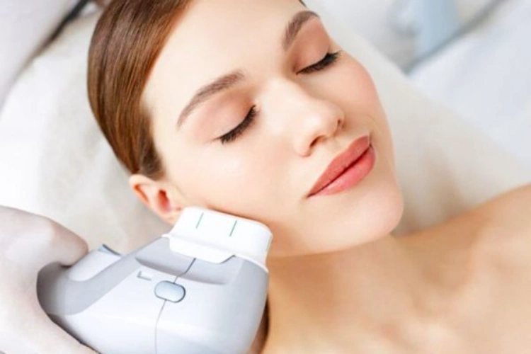 Nâng cơ mặt HIFU là phương pháp trẻ hóa da không xâm lấn