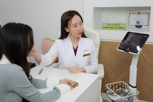 Thăm khám bác sĩ chuyên khoa để chọn đúng phương pháp và đảm bảo an toàn