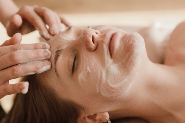 Tránh các sai lầm sau tiêm filler để hạn chế rủi ro và lệch form