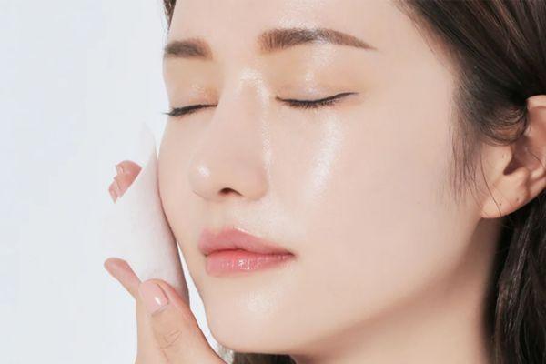 Profhilo giúp cấp ẩm sâu và trẻ hóa da tự nhiên từ bên trong