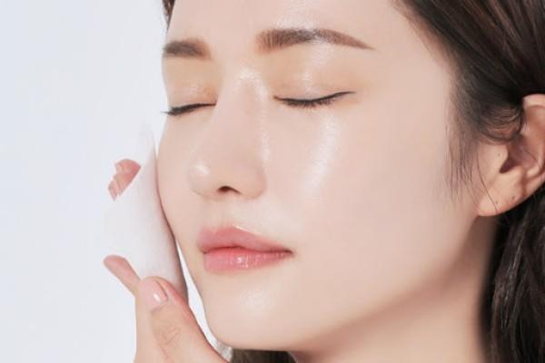 Tái tạo da bao lâu thì bong: 5 mốc thời gian cần biết