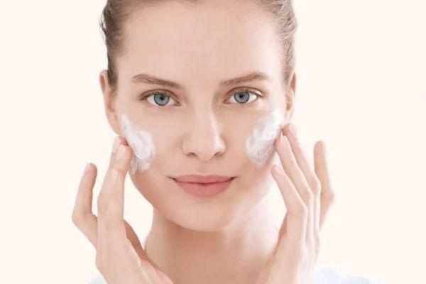 Ưu tiên làm dịu và phục hồi da đúng cách sau tái tạo