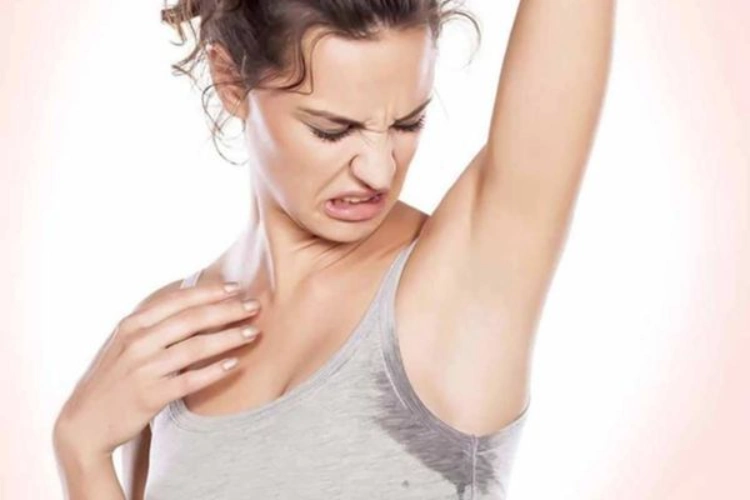 Người bị tăng tiết mồ hôi nách nhiều là đối tượng phù hợp tiêm Botox