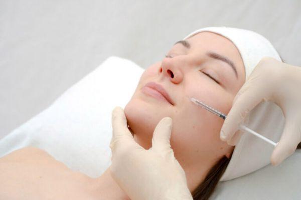 Lộ trình phục hồi và làm mềm filler rãnh cười chi tiết