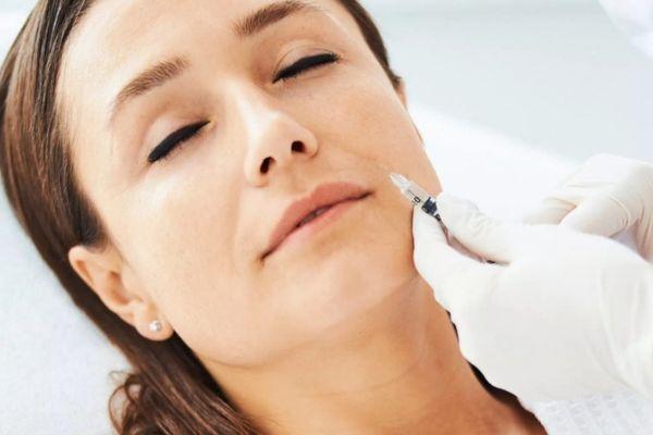 Chăm sóc đúng cách sau tiêm giúp filler nhanh mềm mại hơn
