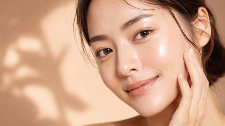HYDRAGLOW hỗ trợ cấp ẩm và cải thiện chất lượng làn da