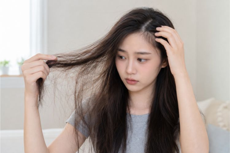 Tóc gãy rụng do thói quen tạo kiểu