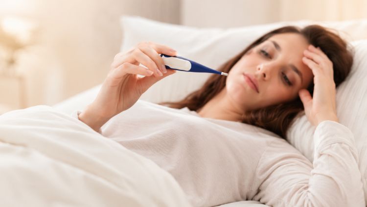 Một số phản ứng sau tiêm cần được bác sĩ kiểm tra sớm
